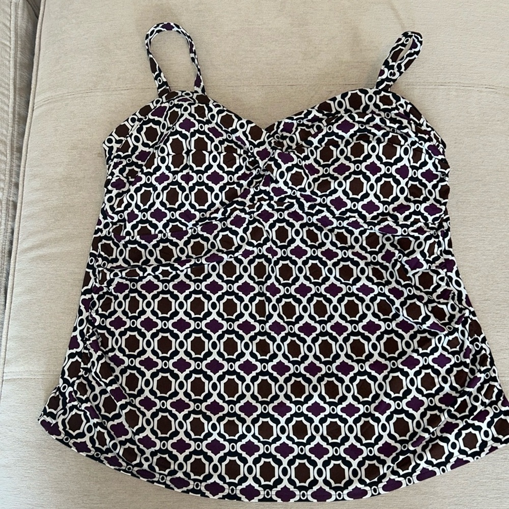 Lands’ End women’s tankini top